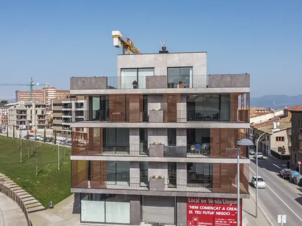 Obra de Edificaciones Moreno en la carretera de Roda, Vic